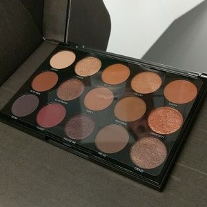 Morphe 15-Shade Nightmaster eyeshadow palette.